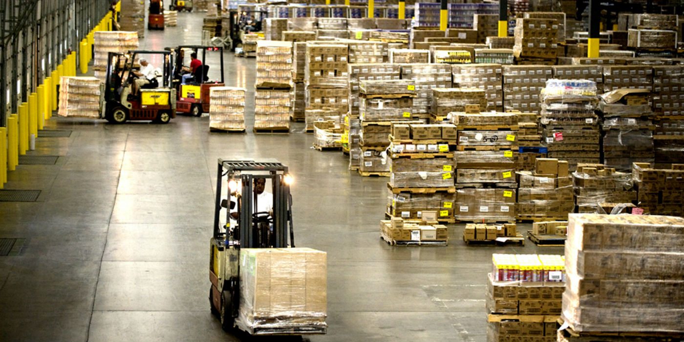 autonomous vehicles used in distribution centers and warehouses to help drive e-commerce us commerce