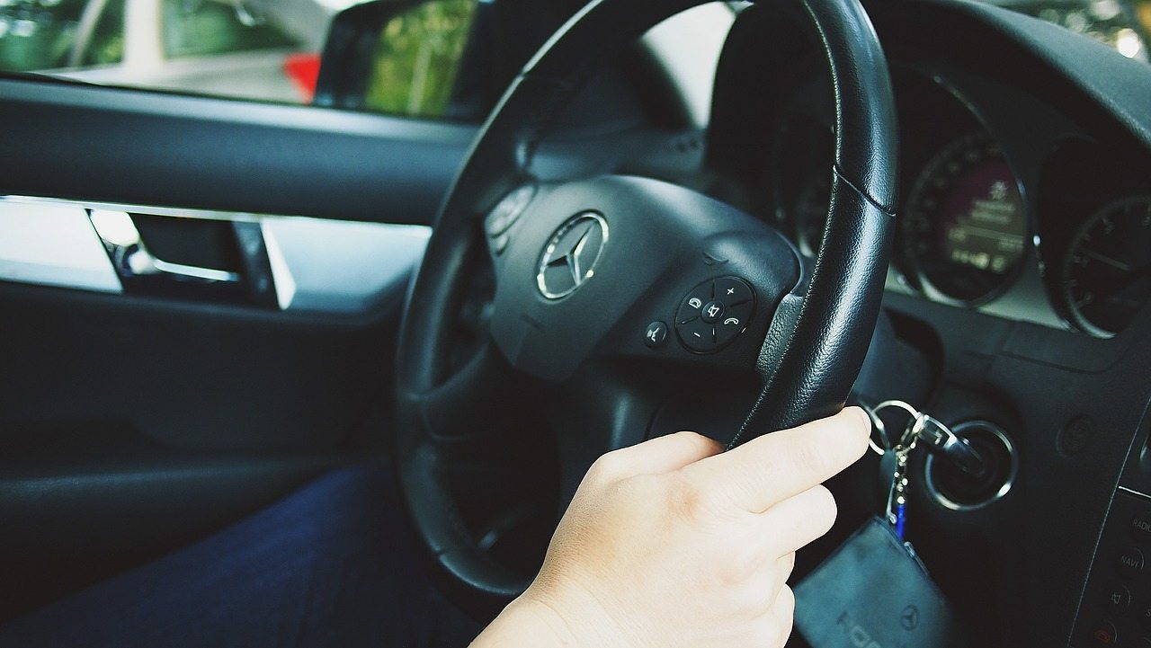 Who Causes More Car Accidents? The Data May Surprise You